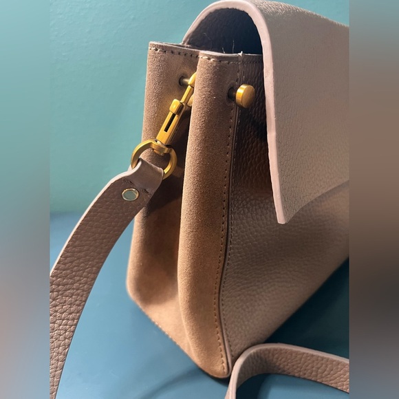 Treasure & Bond Crossbody Bag - Picture 5 of 12